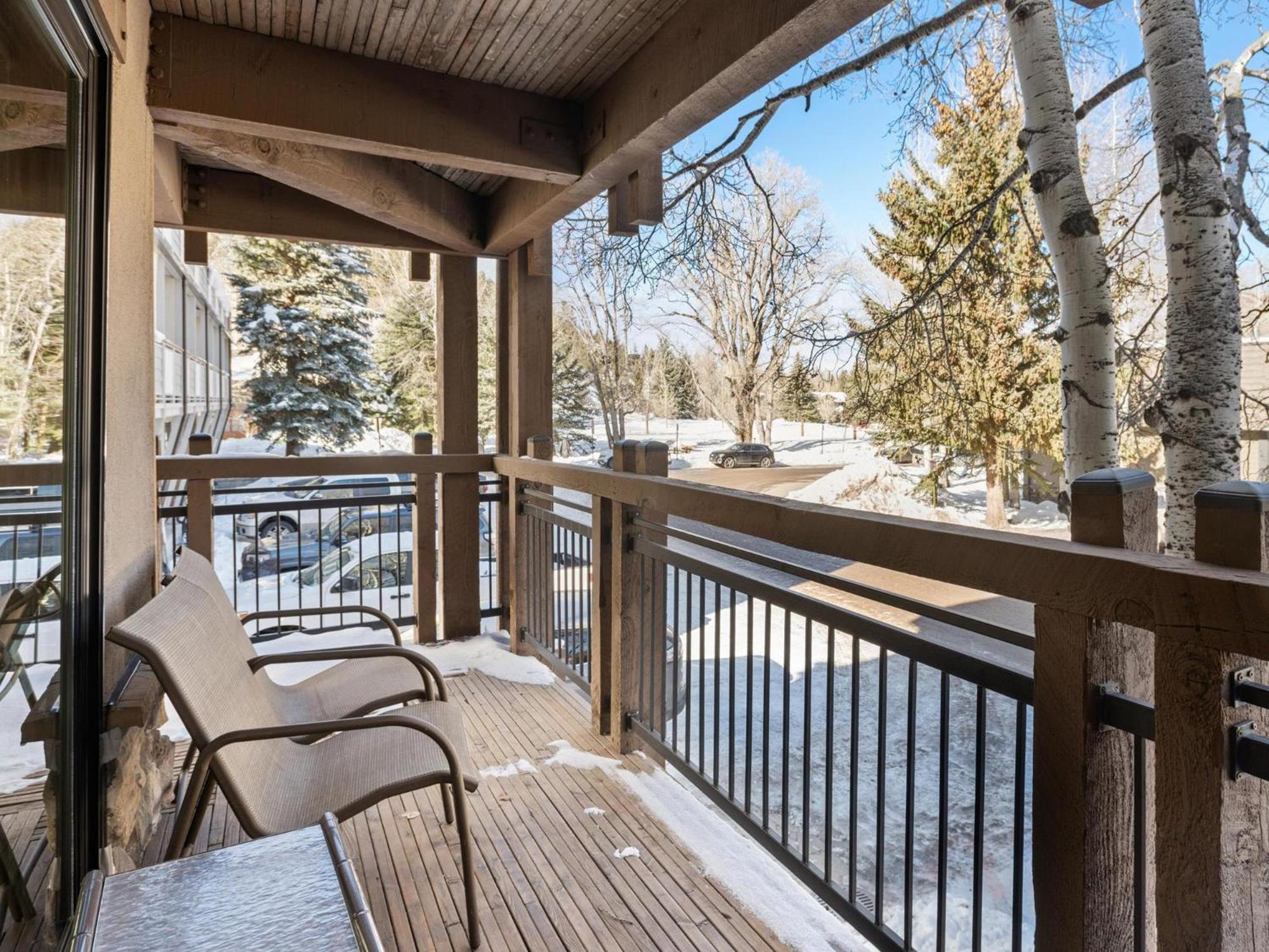 Lift One - Top-Floor One-Bedroom With A View Aspen Exterior photo
